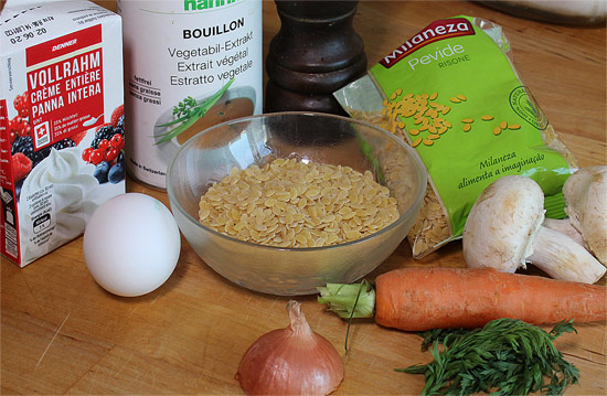 Zutaten Bouillon mit Risoni, Gemüse und Champignons