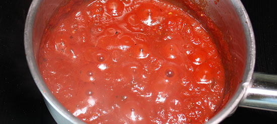 Tomatensauce einkochen