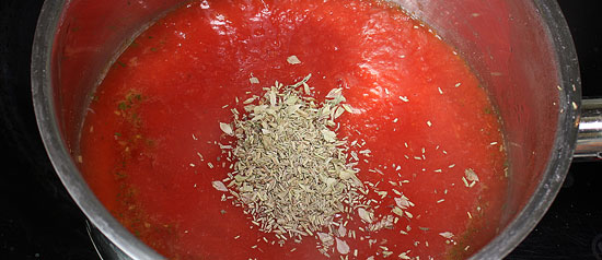 Tomatensauce mit Kräutern