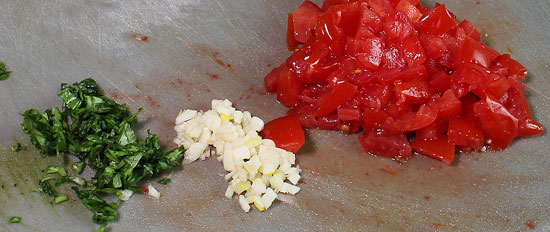 Tomaten, Basilikum, Knoblauch
