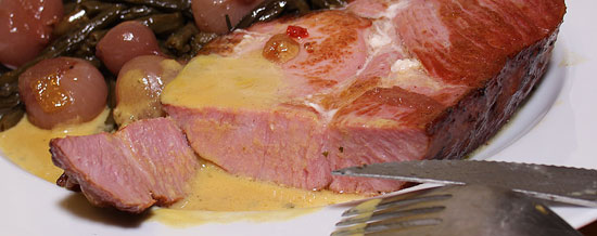 Kasseler-Steak angeschnitten