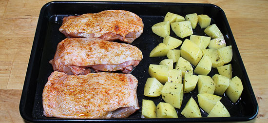 Pouletsteaks und Kartoffeln ofenbereit