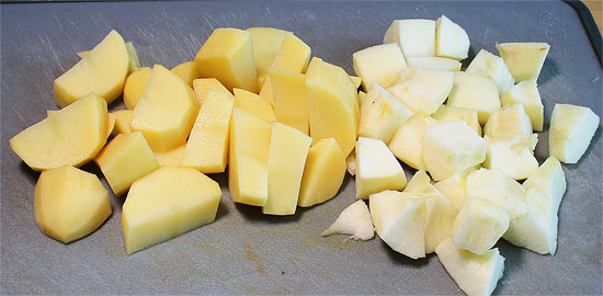 Kartoffel und Apfel gerüstet