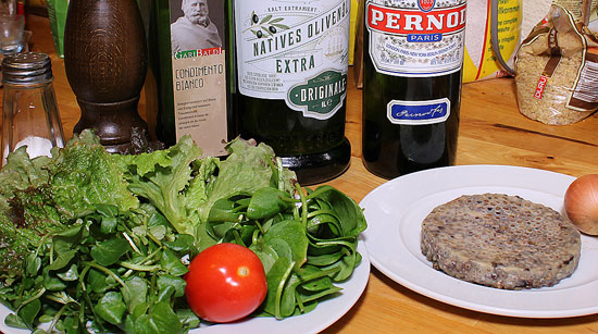 Zutaten Linsen-Tempeh-Tätschli mit Pernod-Zwiebeln und Salat