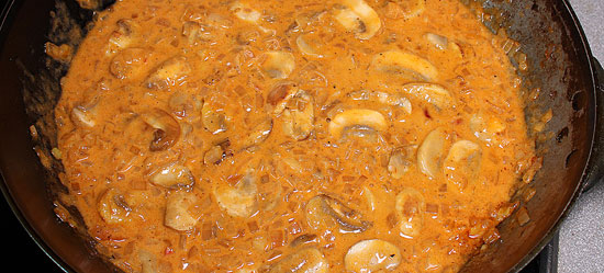 Champignons-Noilly Prat-Sauce