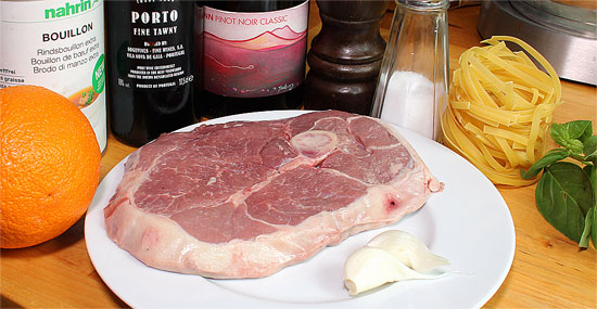 Zutaten Lammgigot-Steak an Orangen-Portweinsauce