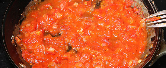 Tomatensauce zubereitet