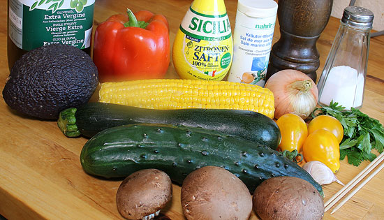 Zutaten Gemüse-Mais-Spiesse mit Avocado-Gurken-Dip