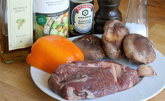 Zutaten Hohrücken-Steak mit Peperoni und Shiitake-Pilzen