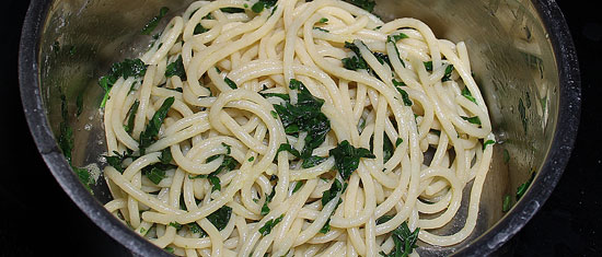 Spaghetti mit Petersilie