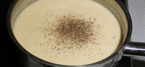 Crème Dubarry abschmecken und binden