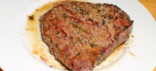 Flat Iron Steak gesalzen