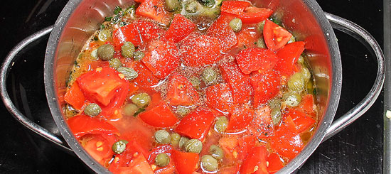 Tomaten kurz garen