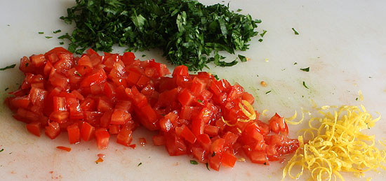 Tomate, Petersilie und Zitronenzesten