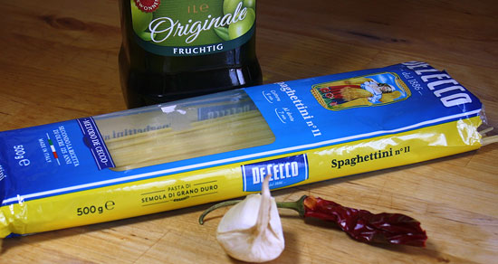 Zutaten Spaghetti aglio, olio e peperoncino
