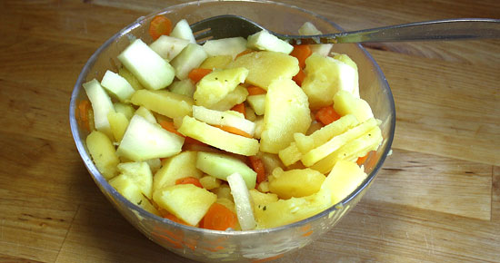 Kartoffelsalat  mit Bouillon