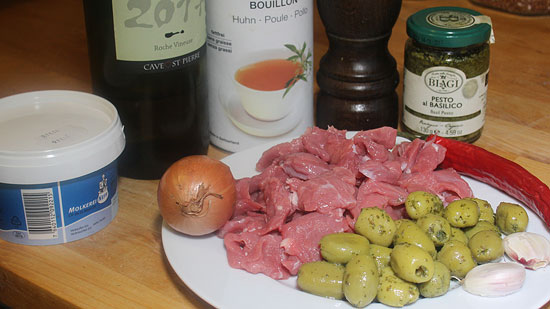 Zutaten Lammgeschnetzeltes mit Oliven und Pesto