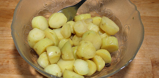 Kartoffeln in Bouillon