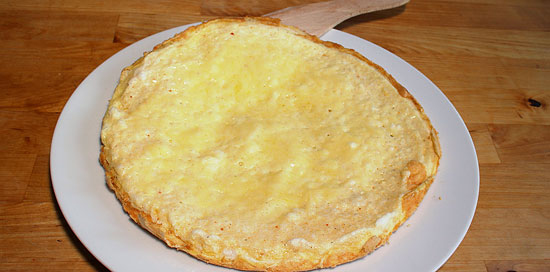Omelette soufflee anrichten
