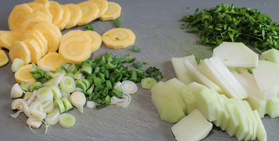 Gemüse gerüstet und geschnitten