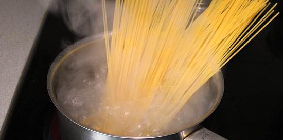 Spaghettini kochen