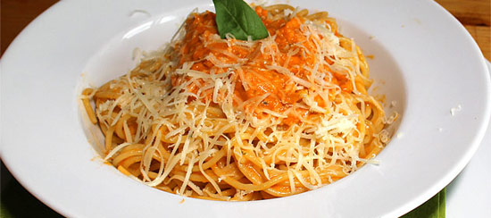 Pastasauce mit Spaghetti