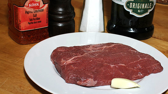 Flat Iron Steak mit Zutaten Marinade 