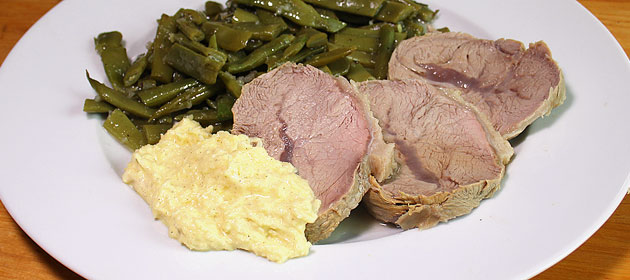 Siedfleisch vom Kalb mit Rettichsauce und Bohnensalat