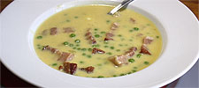 Erbsen-Speck-Suppe